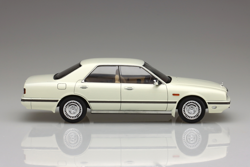 1/24 ニッサン Y31 シーマタイプIIリミテッド '90 - AOSHIMA SCALE MODEL LINEUP