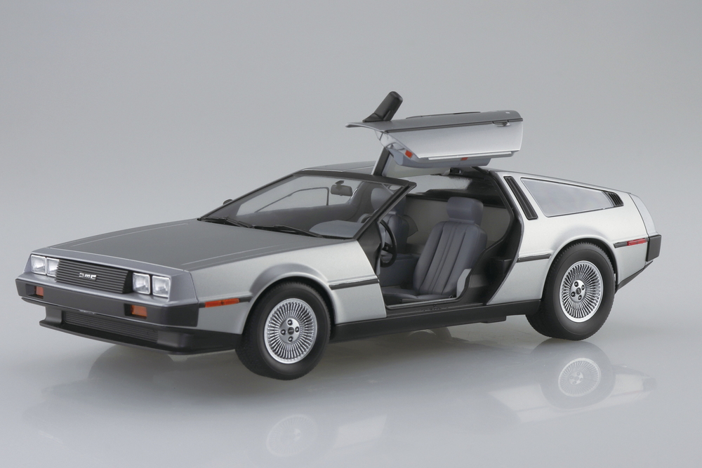 1/24 '82 デロリアン DMC-12 - AOSHIMA SCALE MODEL LINEUP