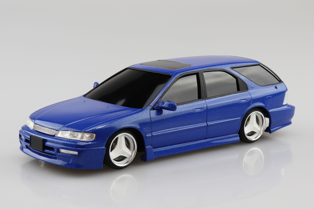1/24 CF2 アコードワゴン スムージング仕様'96 (ホンダ) - AOSHIMA