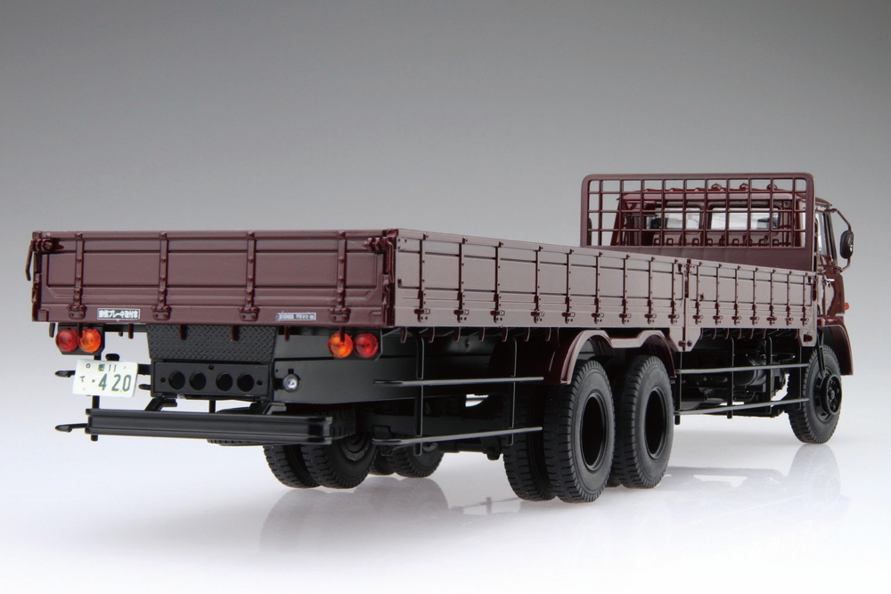 1/32 三菱ふそう T951 後期型 平ボデー - AOSHIMA SCALE MODEL LINEUP