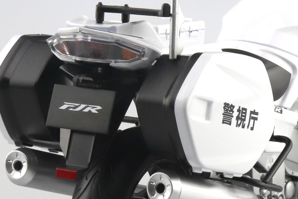 全ての mskn☆アオシマ YAMAHA FJR1300P 白バイ（警視庁） ミニカー